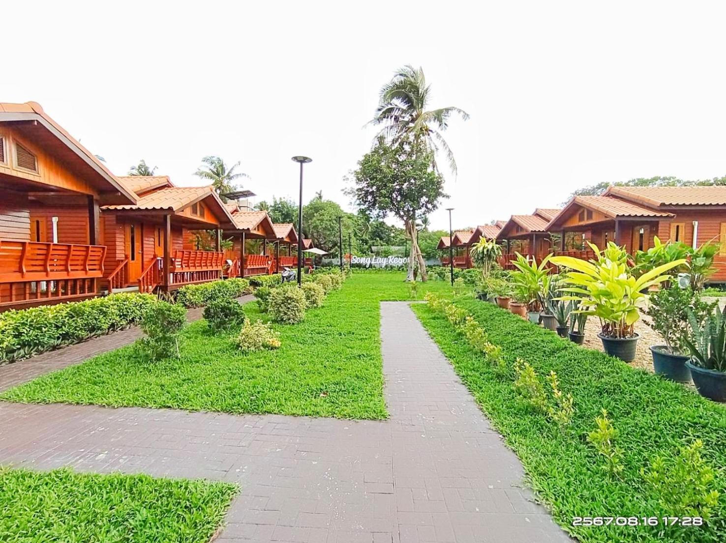Song Lay Resort, Koh Mook, Trang Thailand Chalet Koh Mook