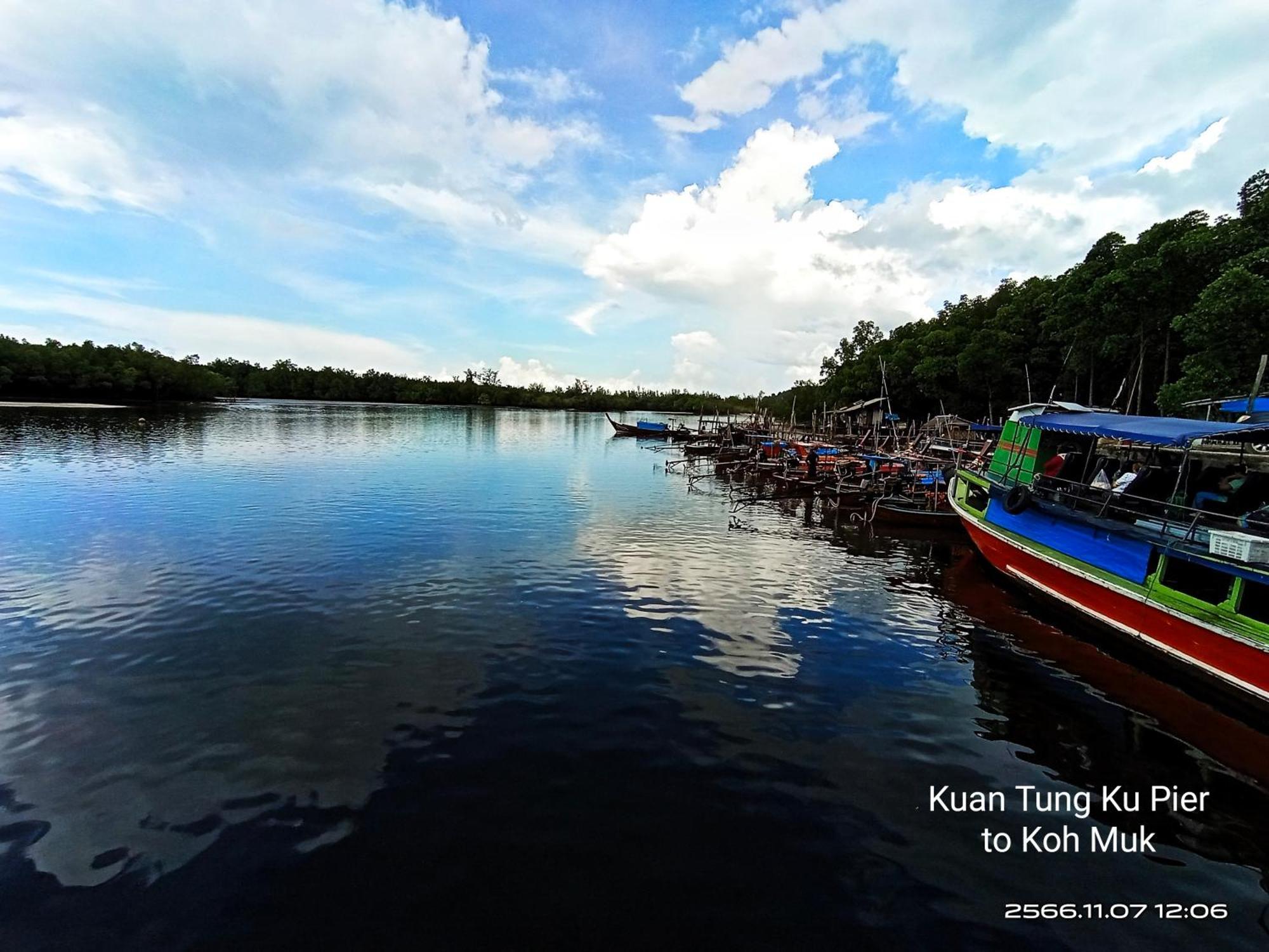 Chalet Song Lay Resort, Koh Mook, Trang Thailand *