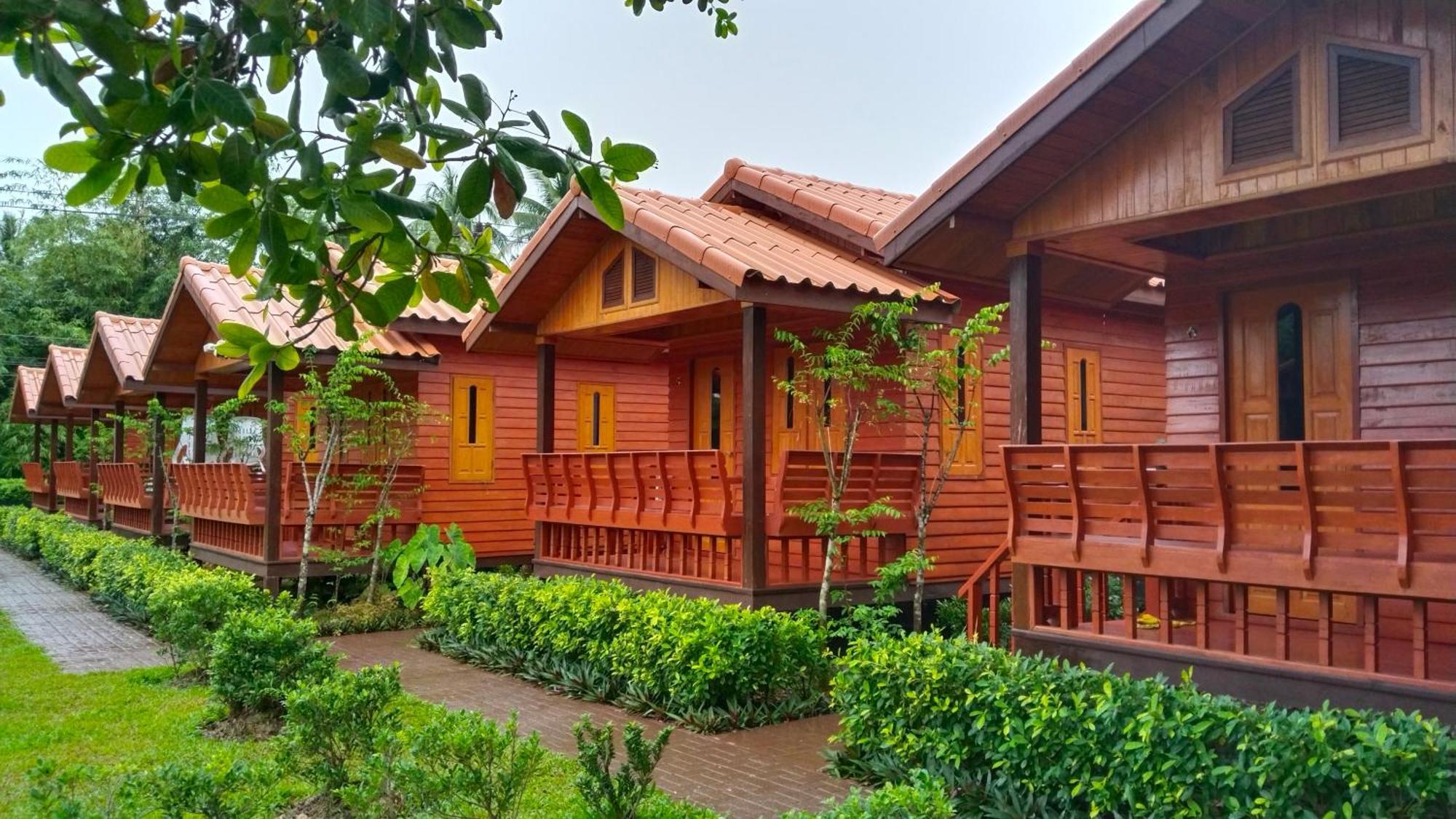Chalet Song Lay Resort, Koh Mook, Trang Thailand